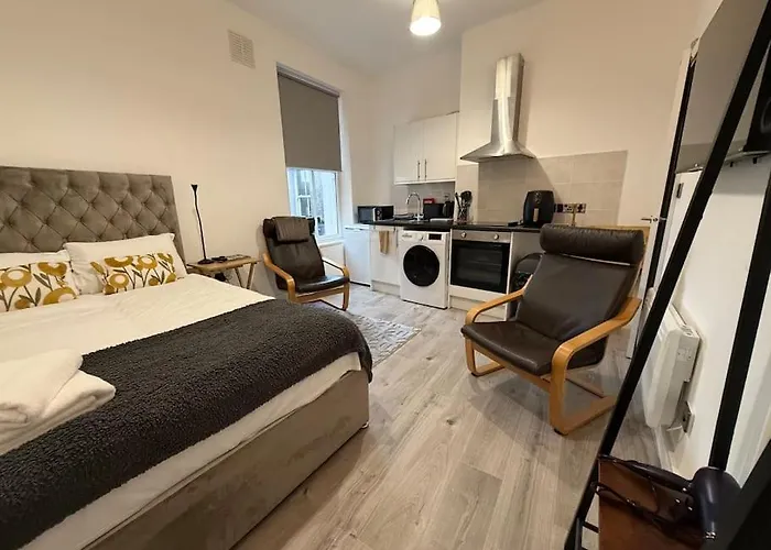 Cosy Studio Central Colwyn Bay F2